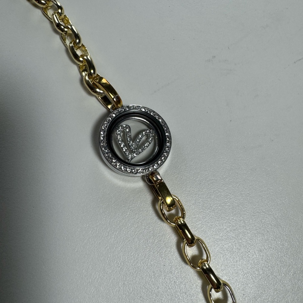 Origami‎ Owl Two Tone Gold Silver Heart Pendant Bracelet faux diamond